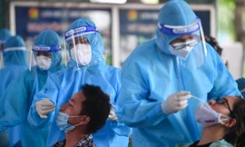 'Omicron tàng hình' đang lây lan mạnh ở Hà Nội, TPHCM nguy hiểm như thế nào? 