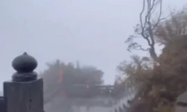 Nhiệt độ xuống 0 độ C, đỉnh Fansipan bất ngờ đón mưa tuyết