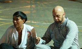 Chưởng môn hệ phái Karate Shorin-ryu Cù Mai Công và võ sư Francois Flores trong buổi giao lưu. Ảnh: Vothuat.vn