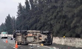 Xe chở Phó Chủ tịch TPHCM gặp tai nạn trên cao tốc, 3 người bị thương