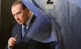 Berlusconi bán AC Milan cho người Trung Quốc