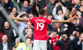 Marcus Rashford là tác giả cú đúp vào lưới Liverpool.