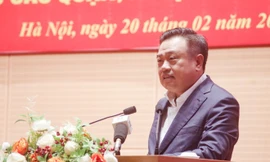 Lãnh đạo Trung ương và thành phố Hà Nội tham quan Triển lãm ảnh “Hà Nội ngàn hoa dâng Bác” tại trao Danh hiệu "Người tốt - việc tốt" năm 2023.