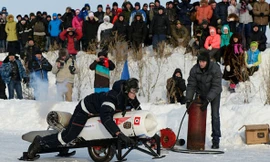 Cận cảnh những chiếc mô tô trượt tuyết siêu dị