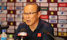 HLV Park Hang Seo bảo vệ Công Phượng