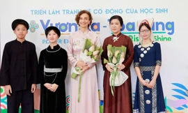 Phu nhân Ngô Phương Ly cùng Tổng giám đốc UNESCO dự triển lãm đặc biệt