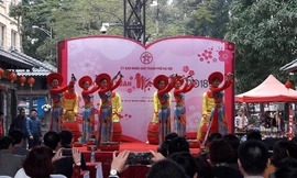 Khai mạc phố sách xuân Mậu Tuất