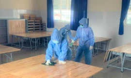 Chuẩn bị khu vực cách ly cho người dân ở Bình Dương. Ảnh: H.C