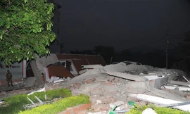 Khoảng 3h sáng 17/4, ngôi nhà 5 tầng của ông Nguyễn Hữu Điếm tại tổ 30, phố Kim Đồng, phường Hợp Giang, thành phố Cao Bằng bất ngờ sập đổ. 