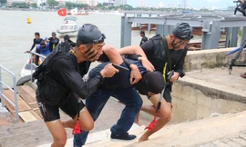 Đặc nhiệm diễn tập đánh bắt khủng bố, giải cứu con tin tại APEC