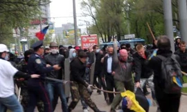 Đụng độ ác liệt tại Donetsk, hàng chục người bị thương