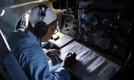 Một sỹ quan Việt Nam vạch lộ trình tìm kiếm máy bay bị mất tích