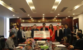 Khách hàng trúng Jackpot là một công chức nhà nước, đang sinh sống tại Hà Nội. 