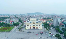 Chủ tịch Quốc hội Vương Đình Huệ gợi ý Thanh Hoá thí điểm thu thuế tài sản (thuế nhà ở) để sau đó có thể nhân rộng ra toàn quốc.