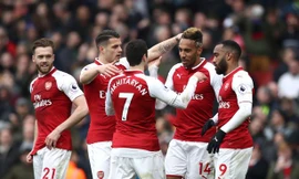 'Bom tấn' bùng nổ, Arsenal đại thắng Stoke City