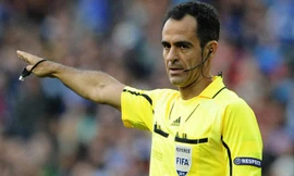 Trọng tài chính Carlos Velasco Carballo.