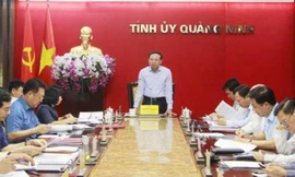 Khuyến khích cán bộ bị kỷ luật, uy tín giảm sút xin từ chức