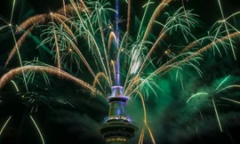 VIDEO: Cận cảnh màn pháo hoa đón năm mới đầu tiên trên thế giới