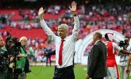 HLV Wenger từ chức, Mourinho nói gì?