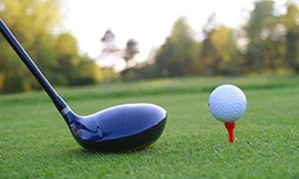Lãnh đạo Sở Du lịch Bình Định đi đánh golf tiếp xúc với trường hợp dương tính SARS-CoV-2. Ảnh minh họa