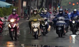 Cảnh báo lốc, sét, mưa đá khu vực Bắc Bộ, Thanh Hóa và Nghệ An 