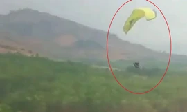 Một phi công tử vong khi nhảy dù lượn ở Kon Tum