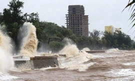 Tin bão khẩn cấp: Bão số 3 tiến về Vịnh Bắc Bộ, gió giật cấp 12