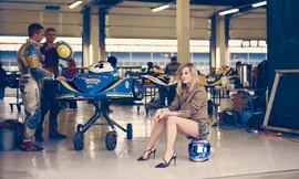 Trong lịch sử F1, Susie là tay lái nữ thứ 6. 