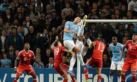 Cả Bayern lẫn Man City đều than khó khi rơi vào bảng E.