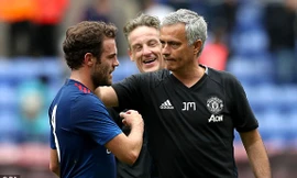 Wigan vs M.U (0-2): Mourinho 'mở hàng' may mắn