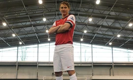 Kim Kallstrom đầu quân cho Pháo thủ