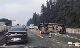 Phó Chủ tịch UBND TPHCM tử nạn do lật xe trên cao tốc 