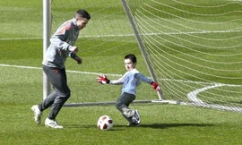 Thêm bằng chứng Van Persie 'phản bội' M.U