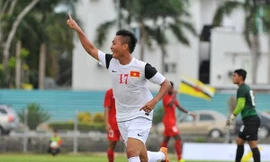 Tiền đạo Hồ Tuấn Tài lập cú đúp trong trận đấu. Ảnh: Zing 