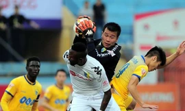 Thanh Hóa thua 1-2 trước CLB Hà Nội ở vòng 10 V.League diễn ra trên sân Hàng Đẫy. Ảnh: Zing