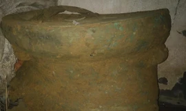 Trống đồng cổ vừa được phát hiện. Ảnh: CTV 