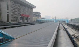 Hết cảnh hành khách đội mưa, nắng ở Ga Hà Nội