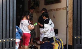 Một số lớp "học thêm" trông trẻ đến sát Tết để đáp ứng nhu cầu "canh" con của nhiều phụ huynh. 