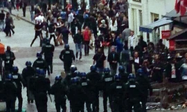 CĐV Chelsea quậy tung Paris trước trận gặp PSG 