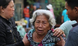 Lực lượng chức năng điều tra hiện trường.