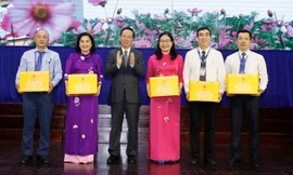 Chủ tịch nước Võ Văn Thưởng về thăm trường cũ