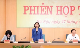 Phiên họp Uỷ ban bầu cử thành phố Hà Nội sáng 27/4