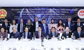 Thủ tướng Phạm Minh Chính tọa đàm với các tập đoàn công nghệ hàng đầu thế giới