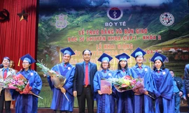 Đưa bác sĩ trẻ tài năng về vùng khó khăn
