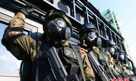 Đặc nhiệm Trung Quốc lộ súng siêu dị