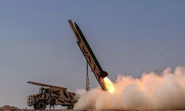 Nazeat 10-H rời bệ phóng.