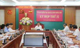 Ủy ban Kiểm tra Trung ương kỷ luật cán bộ, tổ chức Đảng