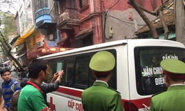 Xe cứu thương tại hiện trường.