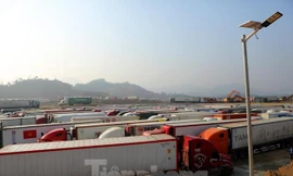 Phó Thủ tướng Lê Văn Thành: Trong thời gian này, các đồng chí được quyền thông báo gửi các địa phương, doanh nghiệp không đưa hàng hóa đến. Ảnh: VGP/Đức Tuân