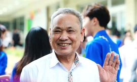 Hành trình lấy bằng tốt nghiệp THPT của cụ ông 82 tuổi